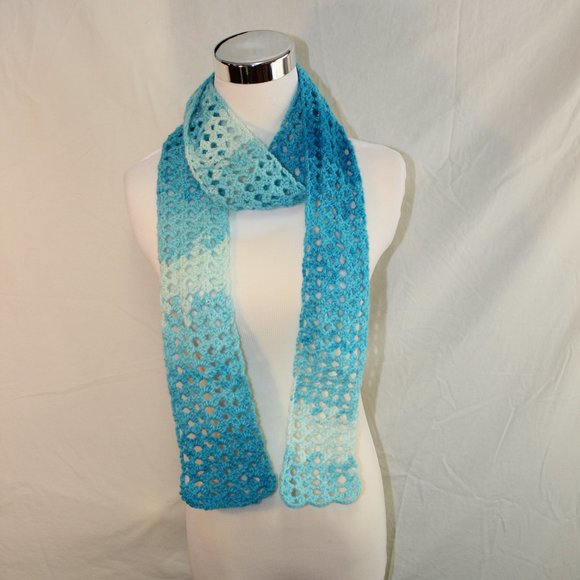 Ice Blues Handmade Crochet Scarf HANDCRAFTED NEW - Picture 3 of 5